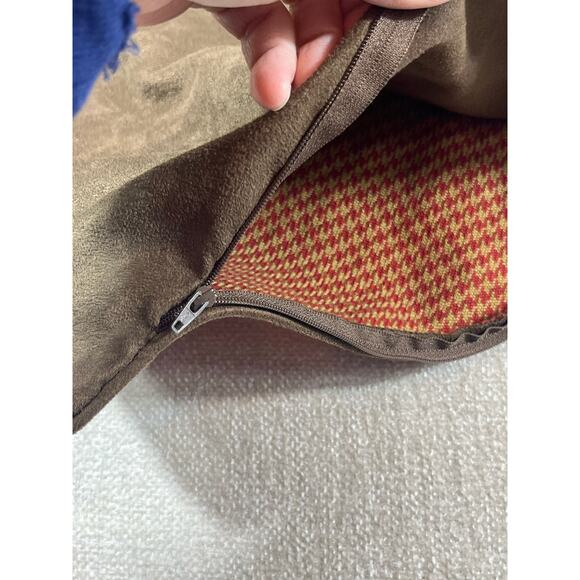 Peacock Alley Set of 2 Red Brown Houndstooth 100% Cotton Standard Pillow Covers - Picture 8 of 8